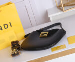 Fendi-Small-Croissant.png