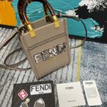 Fendi-Small-SUNSHINE-SHOPPER-.png