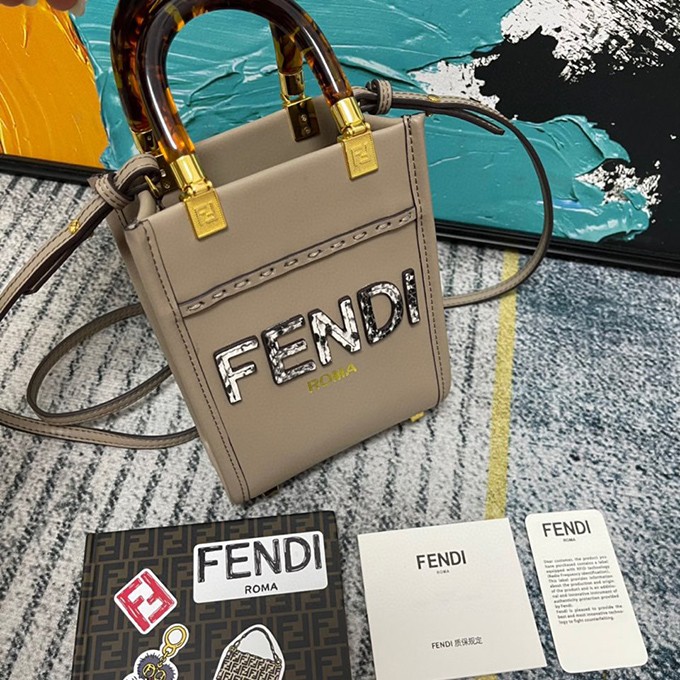 379ee6a2.jpg Fendi Small Sunshine Shopper