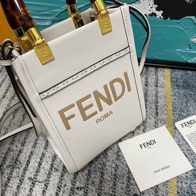 4975a9db.jpg Fendi Small Sunshine Shopper