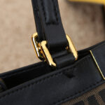 Fendi-PEEKABOO-X-TOTE-.png