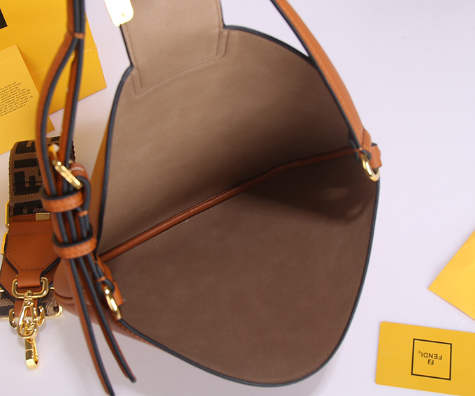 7ce4c649.jpg Fendi Small Croissant Bag