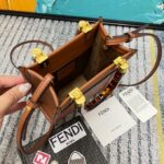 Fendi-Small-SUNSHINE-SHOPPER-.png