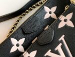 Louis-Vuitton-Multi-Pochette-Empreinte.png