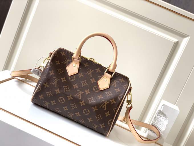 8nNssMtNM67wZUzQxpv5bRFFJLBZdsFEHnnCcnui_lg-Copy.jpeg Louis Vuitton Speedy 35
