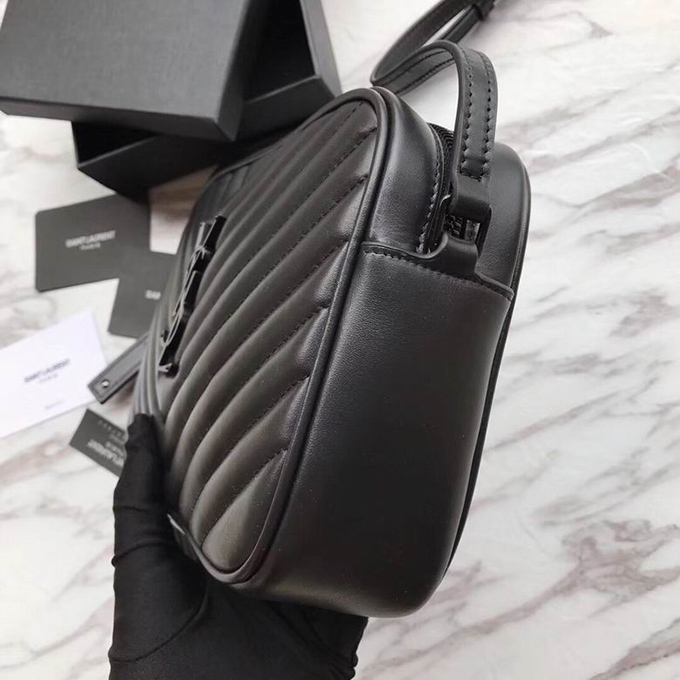 AM50573029_431848.jpg YSL Lou Camera Bag