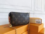 Louis-Vuitton-MINI-POCHETTE-.png