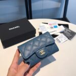 Chanel-CLASSIC-small-wallet.png