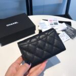 Chanel-CLASSIC-small-wallet.png
