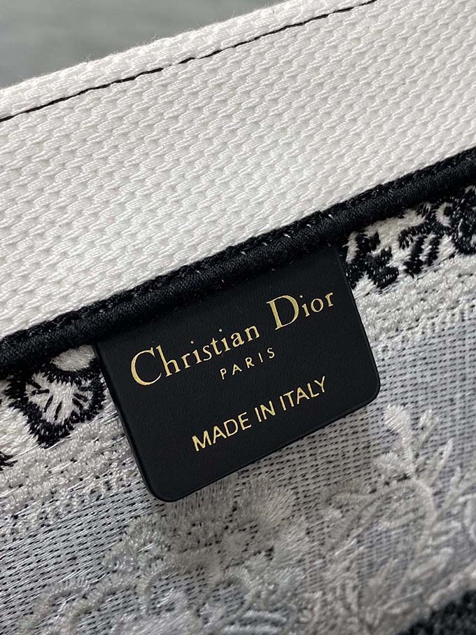 luxurydupes.co DIOR BOOK TOTE