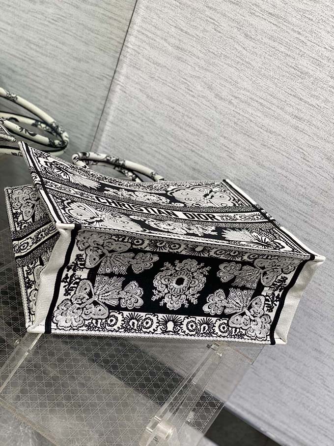 luxurydupes.co DIOR BOOK TOTE