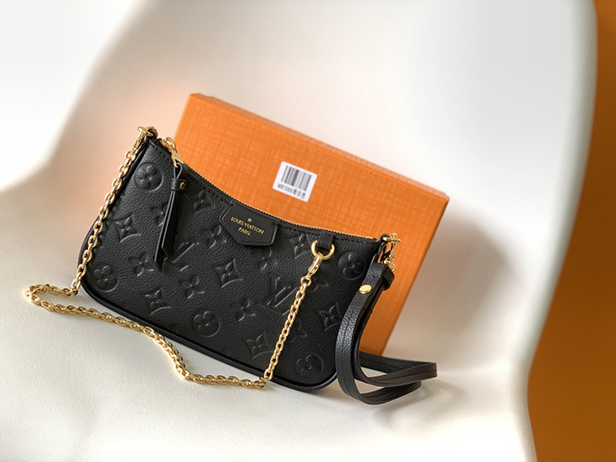Easy-Pouch1.jpg Louis Vuitton Easy Pouch