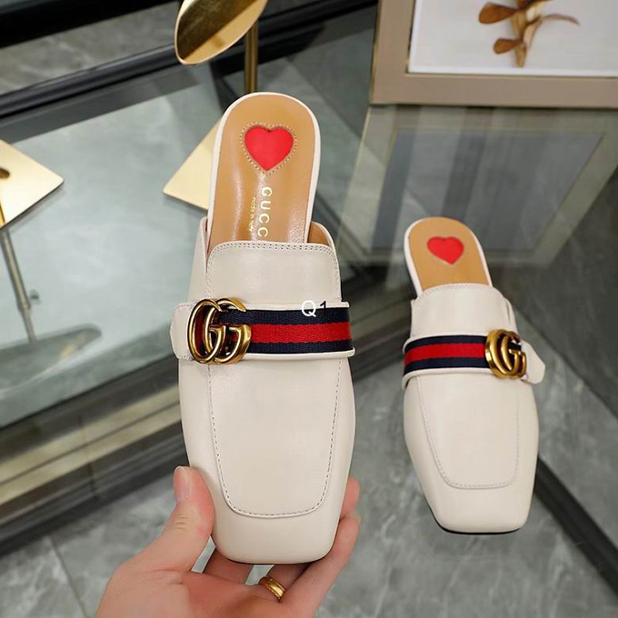 Gucci-118338-sz35-40YX03_499421.jpg Gucci Leather Slipper