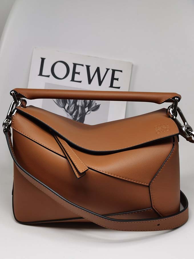luxurydupes.co LOEWE Small Puzzle bag