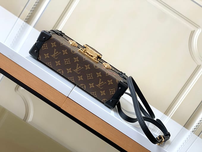 LOUIS-VUITTON-Petite-Malle15-1.jpg Louis Vuitton Petite Malle