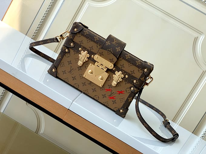 LOUIS-VUITTON-Petite-Malle5-1.jpg Louis Vuitton Petite Malle