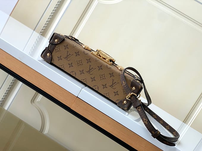 LOUIS-VUITTON-Petite-Malle8-1.jpg Louis Vuitton Petite Malle