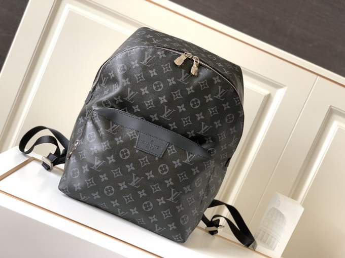 LbHAIi28e93XY040Niuo7c3wECYrUX7WtekG2m9X_lg.jpeg Louis Vuitton Discovery Backpack PM