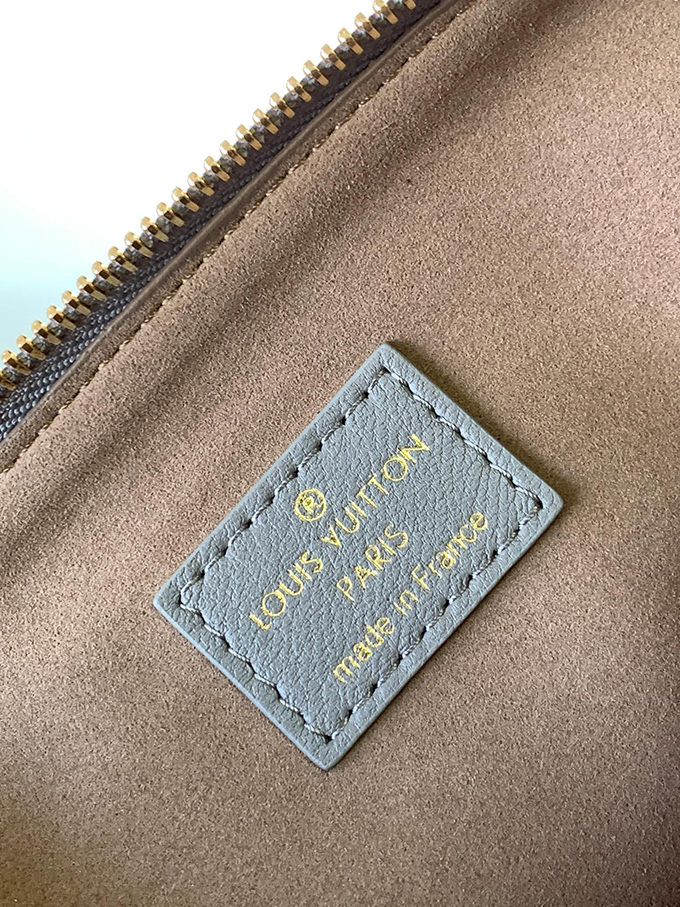 Louis-Vuitton-Coussin-Pm62.jpg Louis Vuitton Coussin PM
