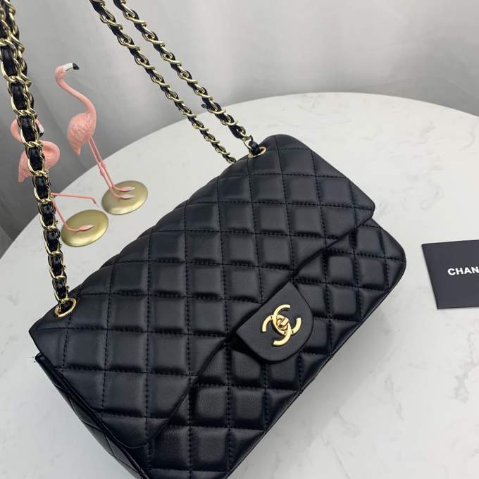 XVSYk7E7t8TGSGXBjSwJMMRudiBMK3WGGOHhOYyW_lg.jpeg Chanel Timeless Bag Soft Leather