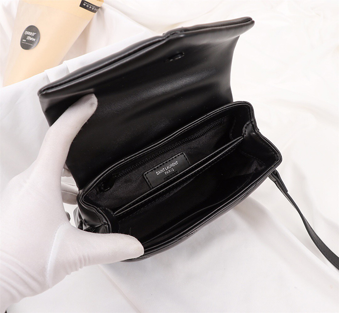 b56c565e.jpg YSL Loulou Toy Bag Matelassé “Y” Leather
