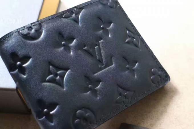 cqZ3C8zNrkTrIk3FdTAektxE3rkf4JvF7zuvLW0O_lg.jpeg Louis Vuitton Multiple Wallet