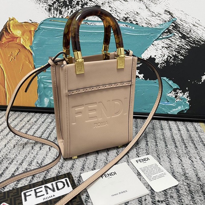 d8ca4a80.jpg Fendi Small Sunshine Shopper