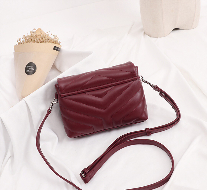 e3281630.jpg YSL Loulou Toy Bag Matelassé “Y” Leather