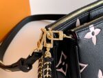 Louis-Vuitton-Multi-Pochette-Empreinte.png