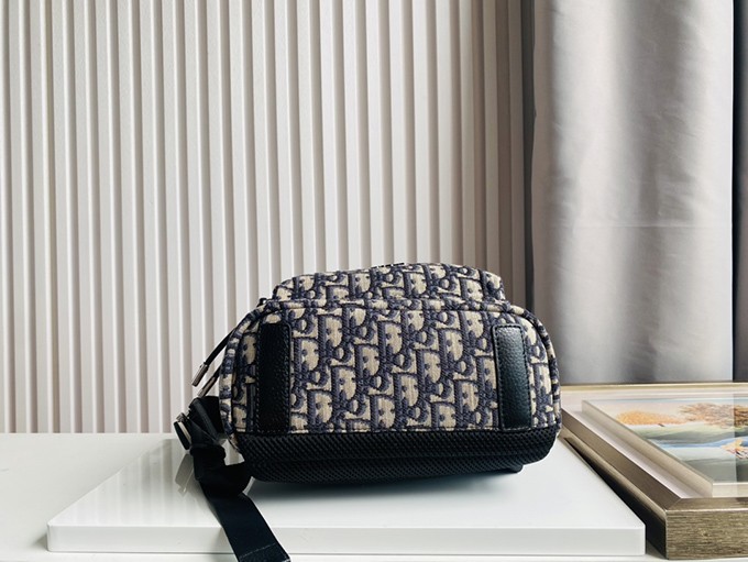 fb954862-1.jpg Dior Rider Small Backpack