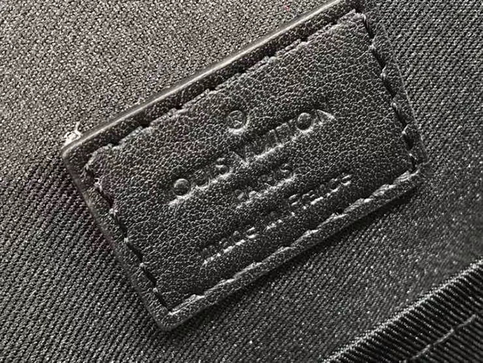 fd3116dc-1.jpg Louis Vuitton Sprinter Messenger