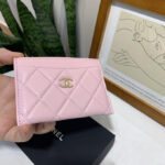 Chanel-CLASSIC-CARD-HOLDER-copy.png