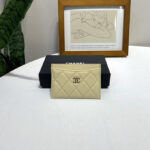 Chanel-CLASSIC-CARD-HOLDER-copy.png