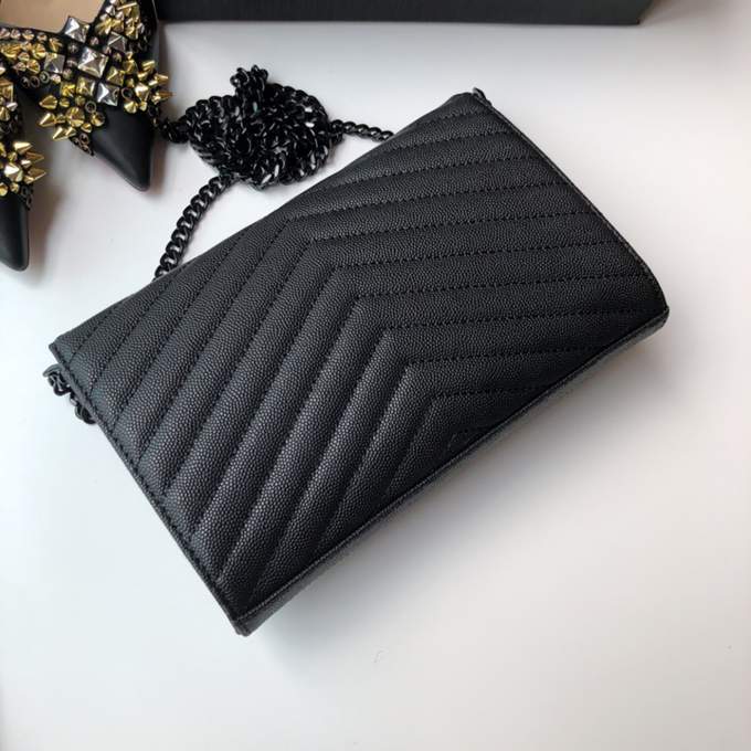 lG7h3iDEMdkXSgae6HjRmvoHT2ZxHBItEdkN552X_lg.jpeg YSL Monogram Chain Wallet