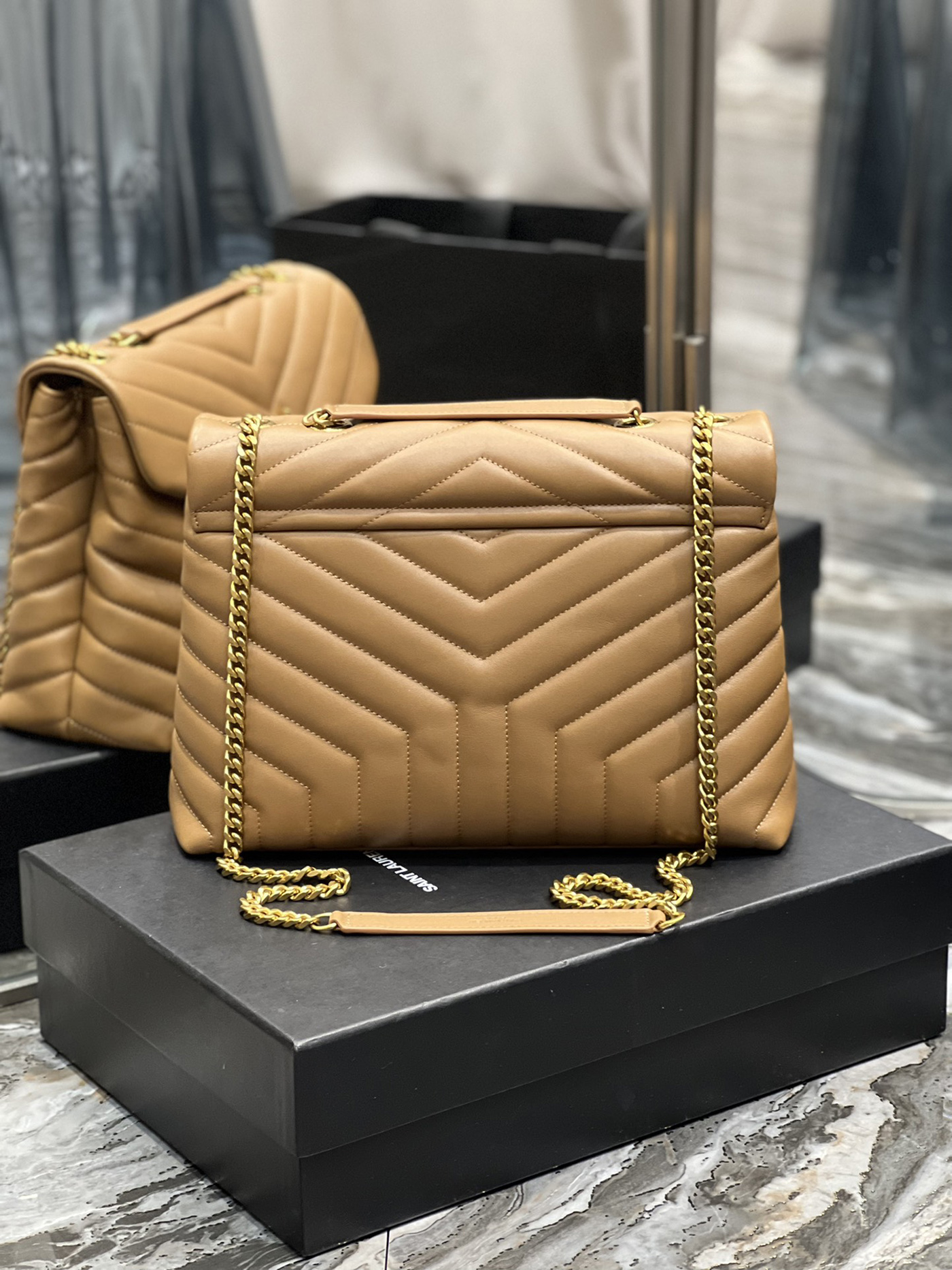 luxurydupes-10.jpg YSL Loulou Chain Bag