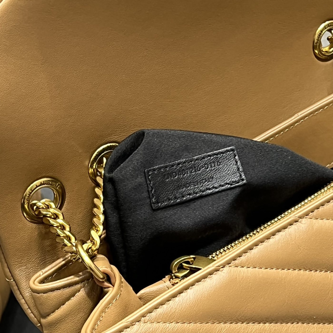 luxurydupes-16.jpg YSL Loulou Chain Bag