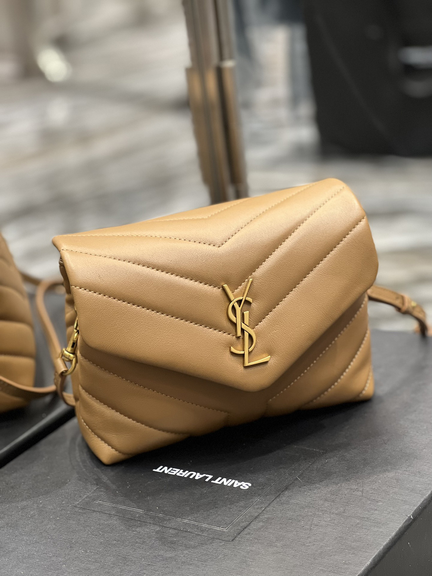 luxurydupes-24.jpg YSL Loulou Chain Bag