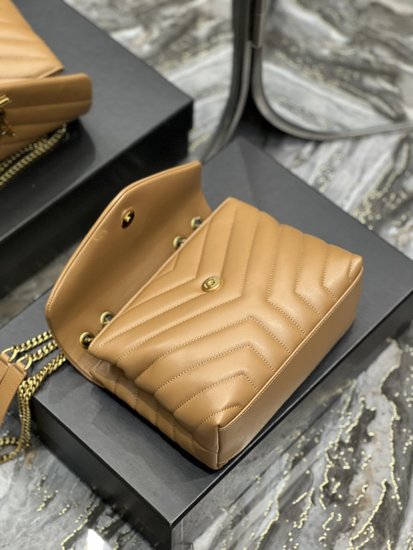 luxurydupes-38.jpg YSL Loulou Chain Bag