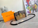 Louis-Vuitton-Trunk-Clutch-2.png