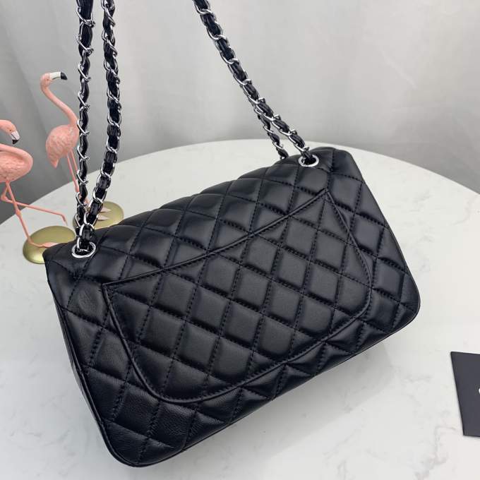 qPZor2J8YB1qgz5br5S2PJBJbVw8kUXx7lDEMz7A_lg.jpeg Chanel Timeless Bag Soft Leather