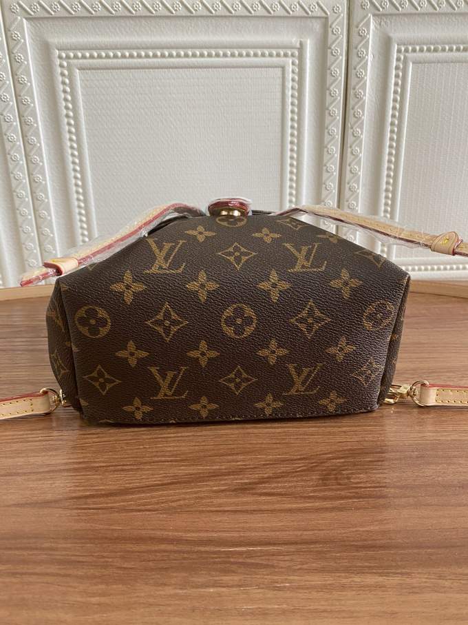 qhmUWn7xoPx3hHmHxv5xy84Y7UXUOliMEI7s2ukg_lg-1.jpeg Louis Vuitton Sperone BB Backpack