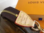 Louis-Vuitton-MINI-POCHETTE-.png