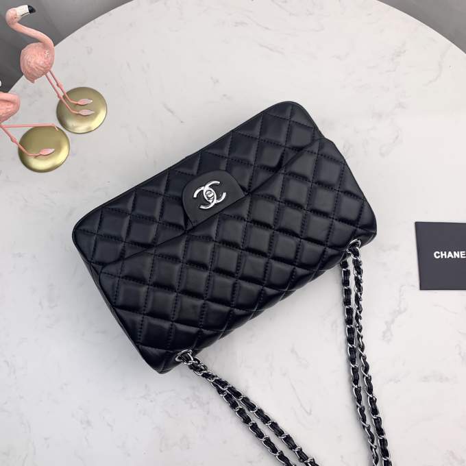 rdH9T16gjtVn1JcfQIkwgAKNg0NDot72qomwM0P2_lg.jpeg Chanel Timeless Bag Soft Leather