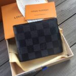 Louis-Vuitton-Multiple-Wallet.png